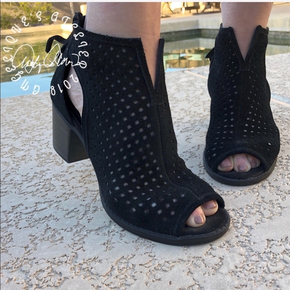 Tessa Suede Peep Toe booties - Picture 3 of 6